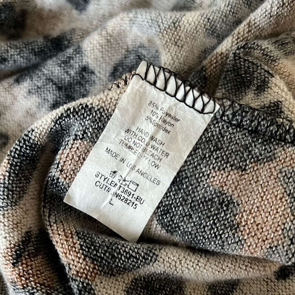 Now N Forever Hooded Sweater. Sz L - Picture 5 of 5